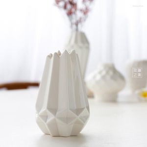 Vasi moderni mini di vaso ceramico moderno mini ornamenti per soggiorno simulazione secca Simulazione