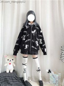 Herrhuvtröja Houzhou Gothic Kaii Harajuku Women's Hoodie 2023 Japanese Fashion Street Clothing Bear Print Super Dalian Hat tröja Y2K Nytt tryck Z230815