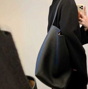 La fila borsetta per borsetto designer grande versatile nuovo borsetto tote a capacità grande spalla singola in pelle portatile minoranza francese