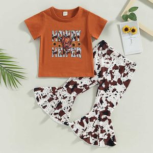 Kläduppsättningar Småbarn Kidsflickor Kläder Set Cow Head Letter Print Kort ärm T-shirts och Flare Pants 2st Suit