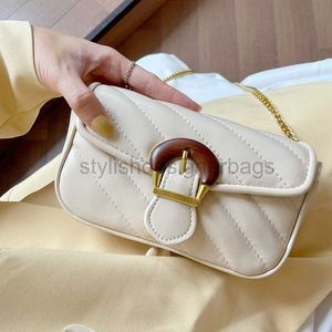 Xiaoxiangfeng Ricorso della catena del filo CrossBody Mini Bag 2023 Nuovo stile versatile Una piccola piazza per WomenStylishDesignerbags