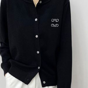 Designer mulheres suéteres loewees camisola de malha outono e inverno tripulação pescoço longo slevee cardigan com capuz carta bordado roupas casuais quentes tops