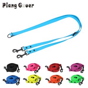 Abbigliamento per cani Due teste Piet Leash Outdoor Walk Training 2 Head Traction Rope PVC Gudite Multi Function Belt Cingcio 230814 230814