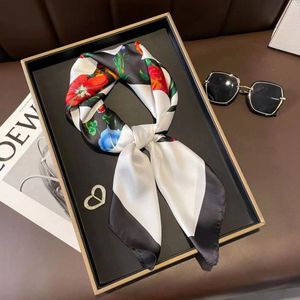 Luxury Cashmere Silk Scarf Fashion Warm Designer Winter Scarf 70*70cm Brand Letter Print Designer Woman Scarves