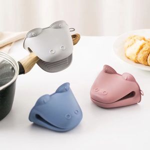 Luvas de silicone de desenho animado hippo fofo espessado de alta temperatura resistente ao microondas Use luvas anti -escaldas acessórios de cozinha de cozinha