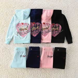 Set di abbigliamento set di tuta in velluto per ragazze con cappuccio con cappuccio per maglione a maniche lunghe e pantaloni Set da due pezzi Velours Sportswear 230814