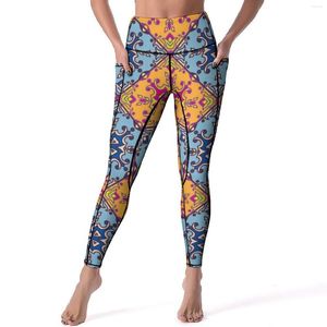 Leggings femminili pantaloni da yoga tribale retrò tasche da donna stampa floreale sexy ad alta vita eleganti collant sportivi gustness leggins