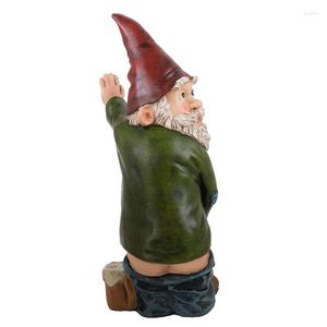 庭の装飾gnome庭用の面白い小人粉砕された石。