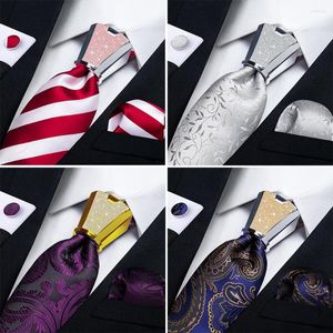 Bow Ties Men Tie Set With Designer Plastic Buckle Lxury Gift For Husband Wedding Party Accessories Necktie Handkerchief Cufflnk Wholesale