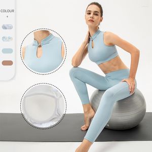 Aktiva uppsättningar Ancient Style Yoga Set Stand Collar Buckle Integrated Sports Vest High midje höftlyftar Kinesiska fitness slitage