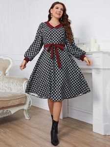プラスサイズのドレス秋の幼い冬の長袖とスカート
