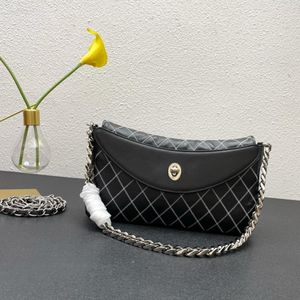 Designer Handbag Medieval Bag Kvinnor Fashion Chain Bag Luxury Leather Underarm Bag Network Red Star Rekommenderad