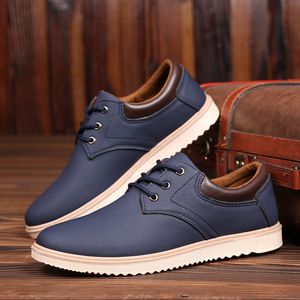 Vestido tênis homens couro casual masculino 2023 marca de verão confortável para o apartamento da moda Oxfords tênis zapatillas 230814