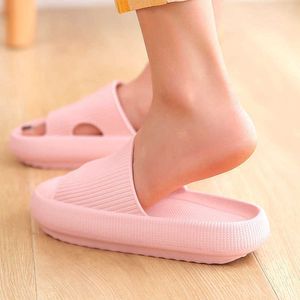 Slipper 4cm tjock sulstruktur Sofflor för kvinnor Sommarvattentät luktfast hudvänliga stora fötter Trampar coola tofflor