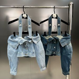 Kvinnor jackor prepomp fjäder ankomst lång ärm snedstreck hals halter enstaka bröstknappar blå kort denim jacka kvinnor gh392 230815