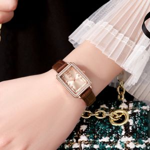 Wysokiej jakości luksusowe designerskie zegarki damskie zegarki mody kwarc-battery Wodoodporny 29 mm zegarek Y7