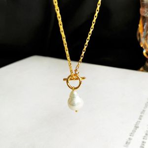 Chains Copper Plated Gold Simple Heart Pearl Hollow Fritillaria Necklace Clavicle Chain For Women