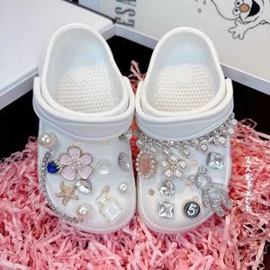 Slipper Sommaren Nya barns tofflor Skor Girl Crystal Pearl Fashion Outdoor Beach Sandals Parent Child Slippers