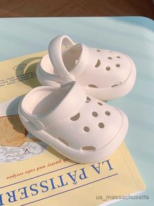 Slipper Children's Garden Shoes 2023 Sommarpojkar och flickor Söta slip Soft Sole Baby Sandals and Slipers R230815