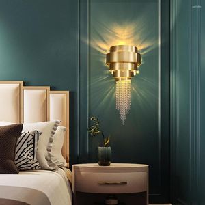 Vägglampa lyxkristall för sovrum guld kreativ design sconces vardagsrum hem dekoration ledande ljus fixtur