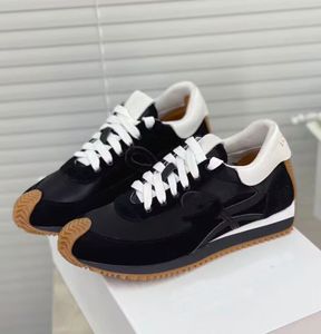 Loeweelies Flow Famous Runner Runner Sneaker Calfskin Design Sapatos Couro Nylon Suede Laceup Men Treinadores Partem