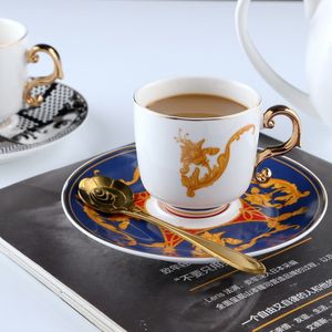 Kupalar seramik kahve fincanı iki tabak hediye kutusu set altın kol espresso küçük mini 230815