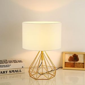 Table Lamps Bedroom Night Lamp Decoration Bedside Shades Design Nordic Desks Lampshade Room Decorations For Girls Kawaii Decor