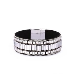 Autumn New Vintage Women's Bracelet PU Moda de couro versátil Incluste Glass Diamond Buckle Magnetic Bracelet Loupha