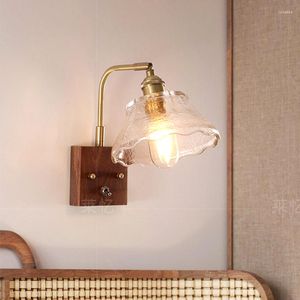 Lampa ścienna orzech minimalistyczny salon LED sypialnia ciepłe domek łóżka łóżko retro mosiężna szklana ceramika