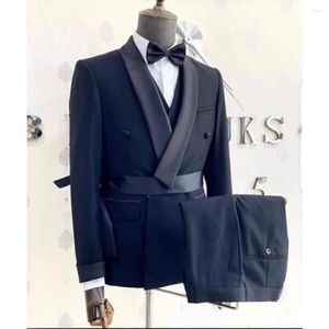 دعاوى رجال الرجال 3 قطع مع حزام الساتان شال شال للبصفقة Homme العريس Tuxedos الزفاف Terno Maschulino Slim Fit Bants سترة