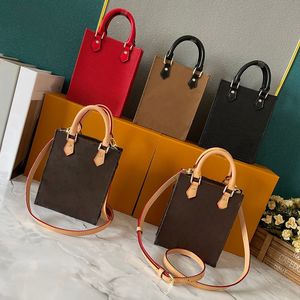 Petit Sac Plat Bag 코팅 캔버스 크로스 바디 디자이너 가죽 트림 골드 컬러 하드웨어 미니 토트 제거식 조절 식 스트랩 핸드백 지갑