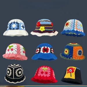 Szerokie krawędzi czapki czapki japońskie retro puste kwiaty ręcznie zwarte rybakowy kapelusz dla kobiet jesienne i zimowe słodkie i modne swobodne wiadra bob cap 230816