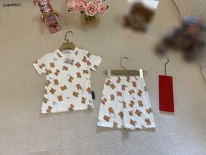 Tute per bambini popolari Tute per bambini Taglia 66-90 CM 2 pezzi T-shirt girocollo stampata con motivo animale e pantaloncini elastici in vita July05