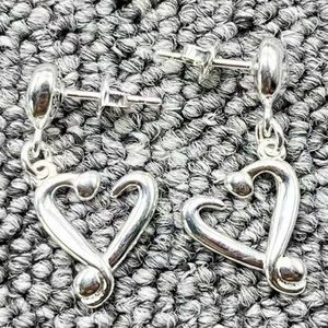 Stud UNODE50 Utsökta Fashion Electropated 925 Silver Oregelbundet Heart Shaped Earrings Romantic Holiday Gift 230815