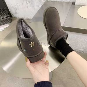 Botlar Toe Toe Boots Kadınlar Yeni 2023 Ayakkabı Lüks Tasarımcı Düz ​​Topuk Kış Ayakkabı Avustralya Moda Deri Lolita Ladies Rubber SL0816