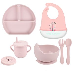 Tassen Gerichte Utensilien 7pcs Set Babypgeschirr Weiche Silikon Sauger Schüssel Schüssel Tasse Löffel Löffel Gabel Sets Nicht -Slip -Kinder -Fütterung BPA kostenlos 230815