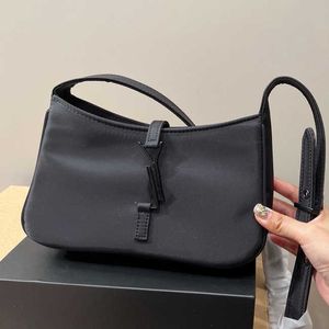حقيبة مصممة للنساء حقائب اليد الفاخرة حمل أكياس باج كتف العجل الأسود الكلاسيكي القطر