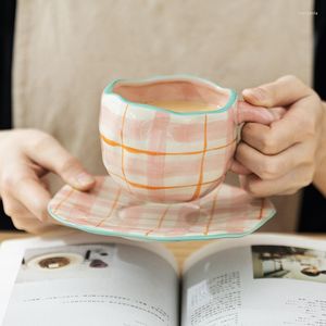 Кружки винтажная кофейная чашка набор окрашенных в керамический керамический керамический керамический косо