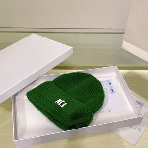 Designer maschi Cappelli in cofano di berretto per donne Lettere calde berretti cappello a maglia cappello a maglia in tema cashmere berretto da baseball berretto da cranio senza scatola