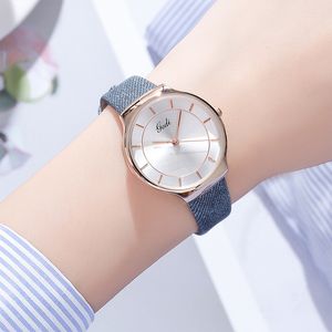 Womens Heart of the Ocean Quartz Watches High Quality Luxury Watch Calender Starry Diamond Waterproof 30mm Watch