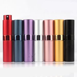 Aluminium Twist Up Metal Mini Slim Glass Parfym Atomizer Travel Atomizer Spray Bottle 8ml Refill Send av Sea SGBMN