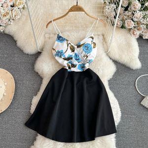 Sıradan Elbiseler Kadın Spagetti Strap Elbise Yaz Seksi Çiçek Baskı Patchwork V yaka A-Line Mini Kayma Parti Kulübü Giyim