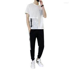 Tendência masculina de design casual 2023 Design de verão emparelhado com camiseta de manga curta de seda de gelo e uma calça cortada