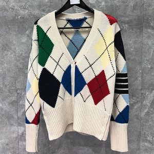 Erkek Sweaters Moda Erkek Kadınlar İnce hırka kıyafetler kalın argyle beyaz vncek yün sonbahar kışlık ceket 230815