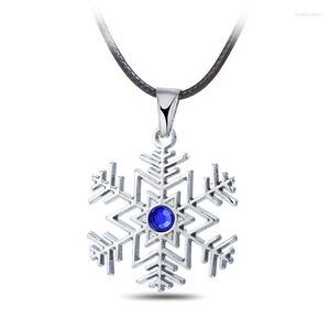 Pendant Necklaces 2023 Simple Temperament Small Fresh Flower Necklace Female Korean Fashion Exquisite Snowflake Clavicle Chain
