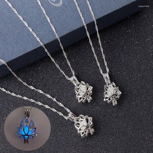 Anhänger Halskette Mode Lotus Blume Noctilucent Halskette für Frauenschmuckzubehör leuchtet im dunklen Valentinstag Geschenk