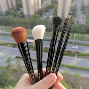 Strumenti per il trucco BB 5pcs Buscini impostano la copertura completa Ritocco Crema Blush Blush Polveri Brush Eyeshadow Sweep Eye Eye Eye Extetic 230816