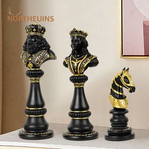 Dekorative Objekte Figuren Northeuins 30 cm Internationales Schach für Innenkönigin Königin Knight Statue Board Schachmänner Home Deaktop Dekoration 230815