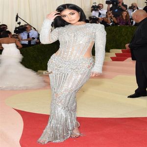 Skräddarsydd Kendall Jenner Kylie Jenner Met Gala 2021 Red Carpet Fashion Celebrity Dresses Cutaway Illusion Beaded aftonklänningar341z