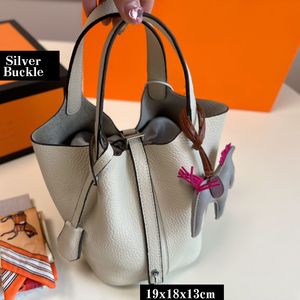 Designerka torba kubełkowa CC Letter Torby dla kobiet oryginalna skórzana torebka ze sznurkiem złota lub srebrna klamra luksusowa torba na torbę czarną skórzaną torbę na ramię